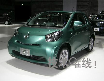 丰田汽车发布4座高档小型车“iQ”