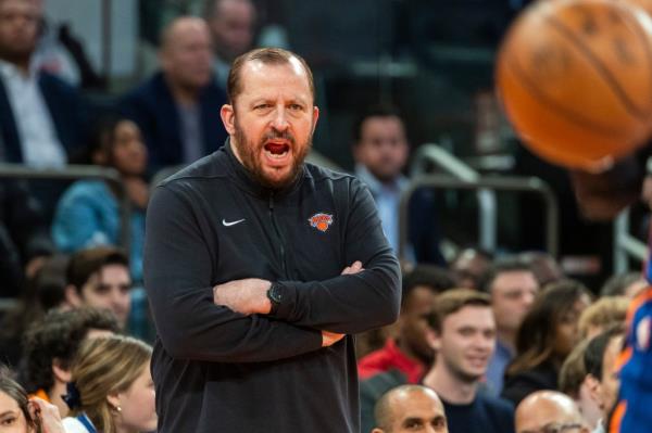 Tom Thibodeau reacts on the sideline during the second half