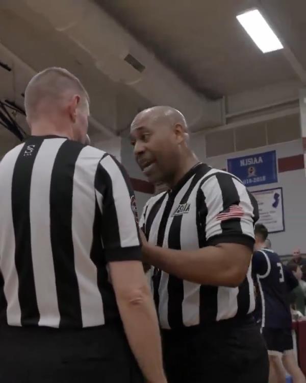 Referees co<em></em>nverged after the final shot and reversed the original call.