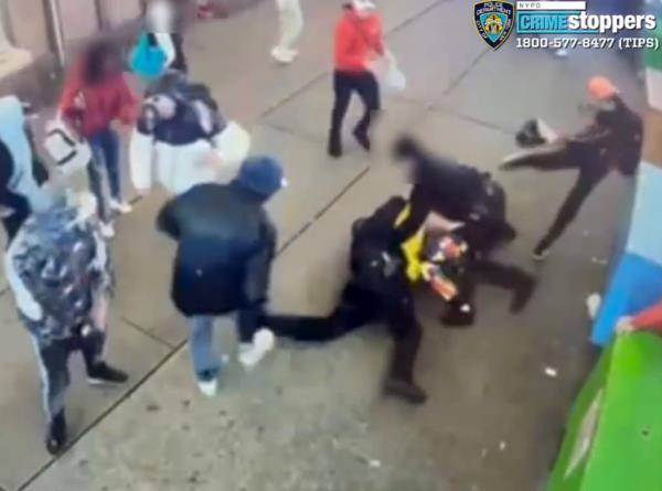 NYPD offers beaten by migrants