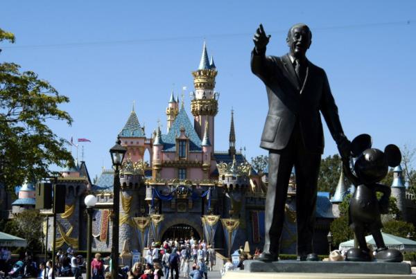 Three people were injured at Disneyland when a lamppost fell down on Main Street USA.