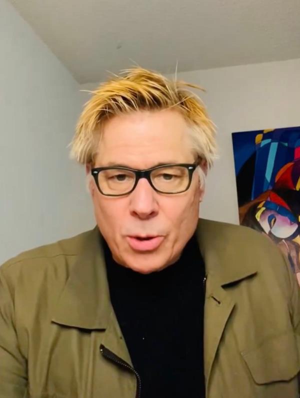 Kato Kaelin offers co<em></em>ndolences on Twitter