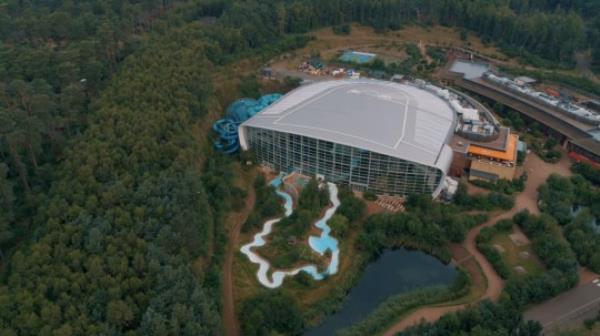 Boy, 15, dies after falling off skateboard at Center Parcs