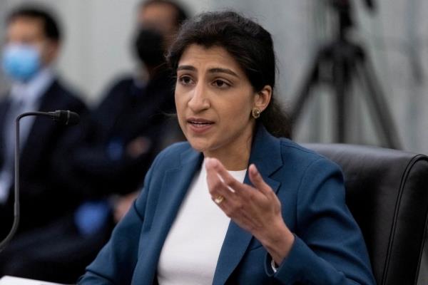 Federal Trade Commissio<em></em>ner Lina Khan reacted on Thursday to a story a<em></em>bout a financial advice columnist being scammed out of $50,000.