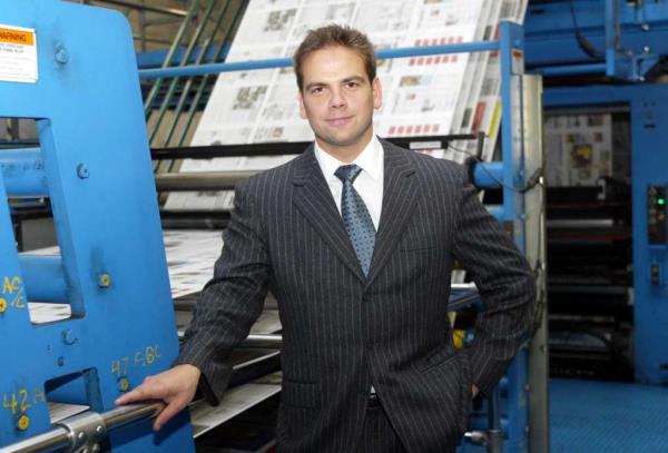 Lachlan pictured at The Post's printing plant in The Bronx in 2002.