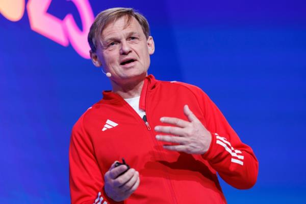 Adidas CEO Bj?rn Gulden apologized last fall for saying that he doubted Ye 