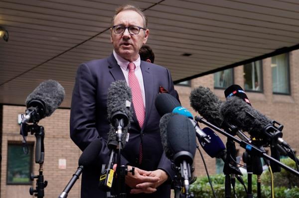 Spacey again thanked the jury during his address to the media outside the court, saying he was 