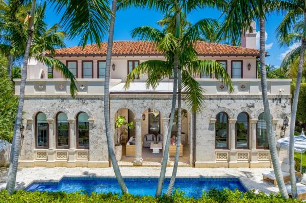 Exterior of the Palm Beach mansion. 