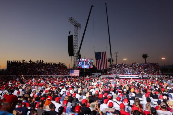 A photo of the large crowd at the Coachella, Calif., rally.